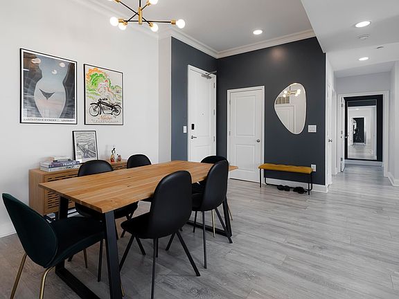 5th image of 601 Main St APT 517