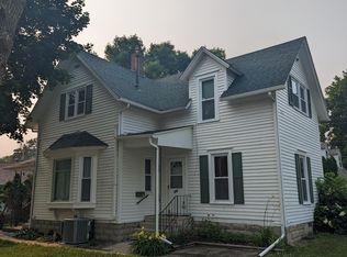 327 E 7th St #1/2, Blue Earth, MN 56013