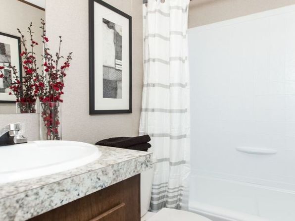 305 Chestnut Ridge Way