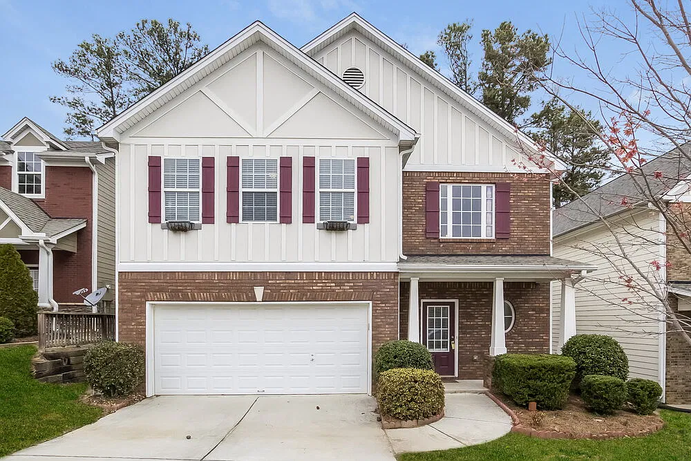 4 bed, 3.0 bath, 2442 sqft, $2,500 — Photo 1