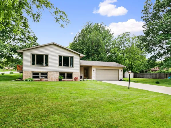 5733 Restal St, Fitchburg, WI 53711