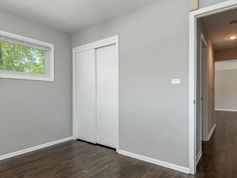 11427 Richmond Ave — Photo 8