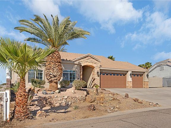 2nd image of 2029 E Desert Greens Drive