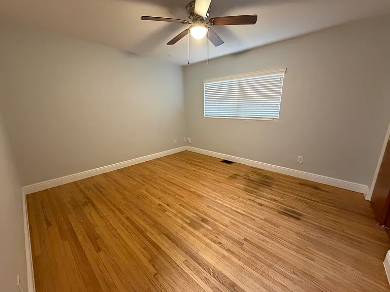 834 S Woodward Ave — Photo 22