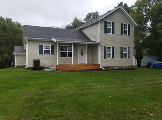 7692 11 Mile Rd NE, Rockford, MI 49341