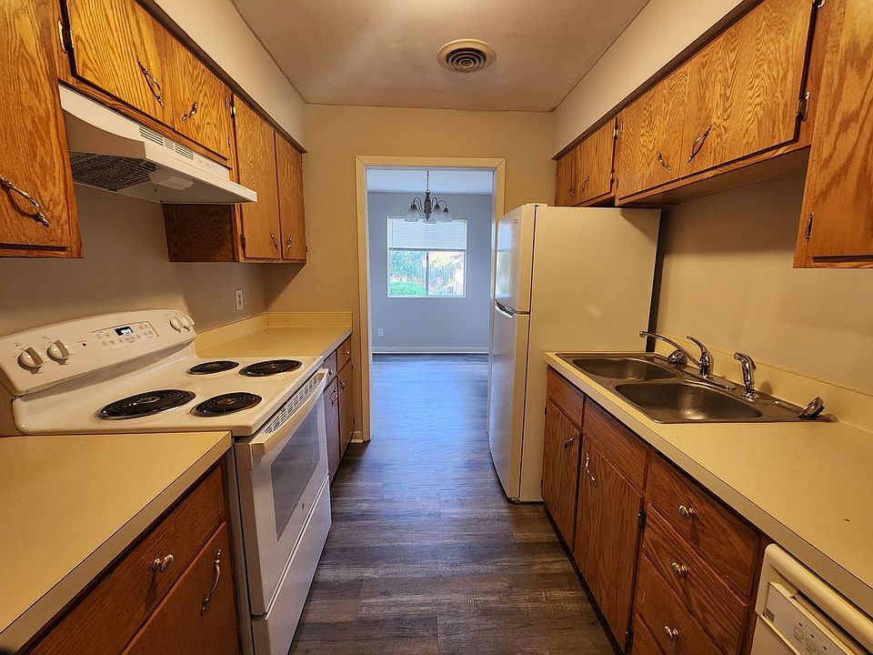1st image of 1216 & 1220 Moseley Dr #1220-20