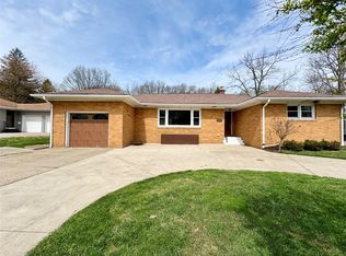 1142 W Gore Rd, Erie, PA 16509