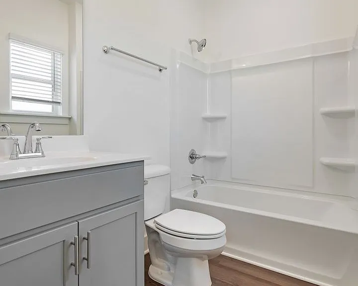 148 Huntley Dr — Photo 12