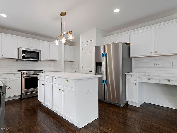 4th image of 206 Christine Way