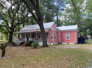 137 Sanders St, Walterboro, SC 29488