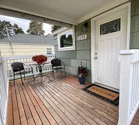 4th image of 2135 Snyder Ave