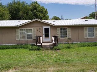 690 2nd Ave W, Glade, KS 67639