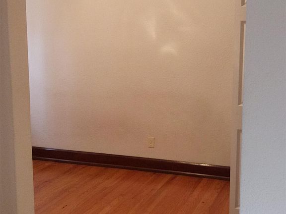 5th image of 727 N Capitol Ave APT 102