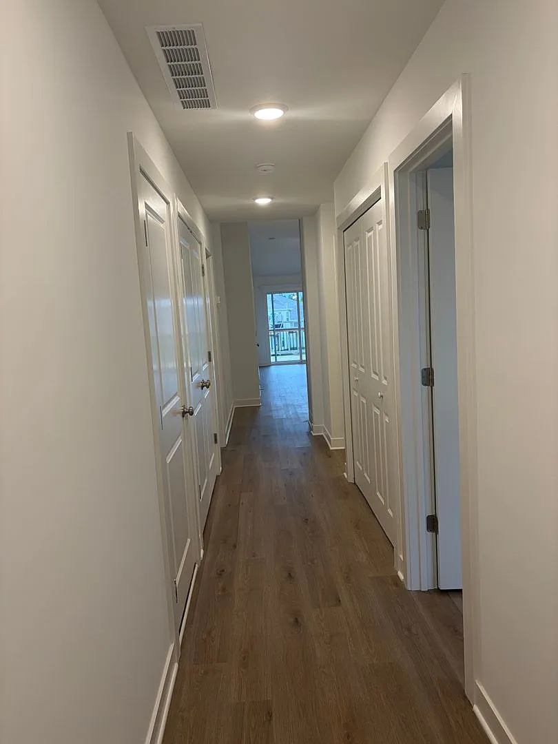 Ranch style 3-bedroom 2 bath home with maintenance free living — Photo 3