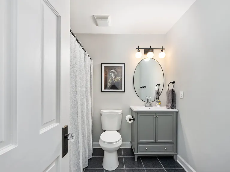 Upstairs hall bath