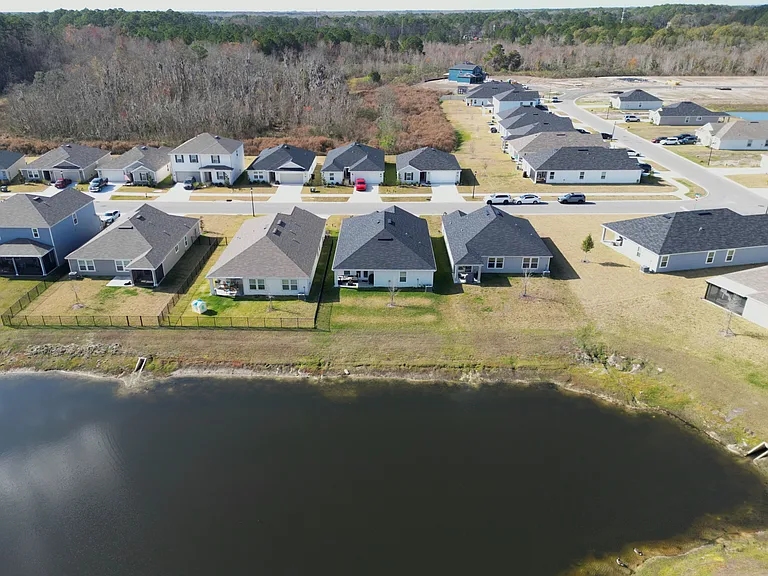 7223 Hawkes Bend St — Photo 35