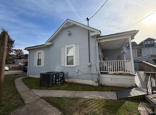 1527 1/2 Lee St E, Charleston, WV 25311