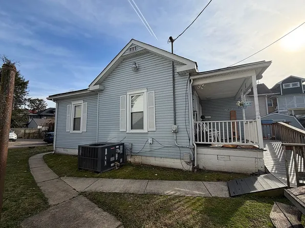 1527 1/2 Lee St E, Charleston, WV 25311