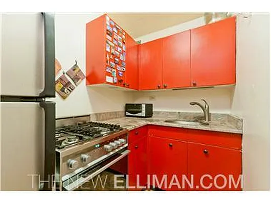 Rented by Douglas Elliman | media 22