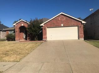 2109 Sandstone Ct, Mansfield, TX 76063