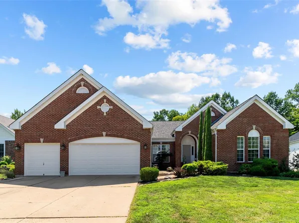 10235 Hartshill Ln, Saint Louis, MO 63128