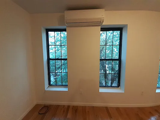 Rented by Reginald Jacobs | media 10