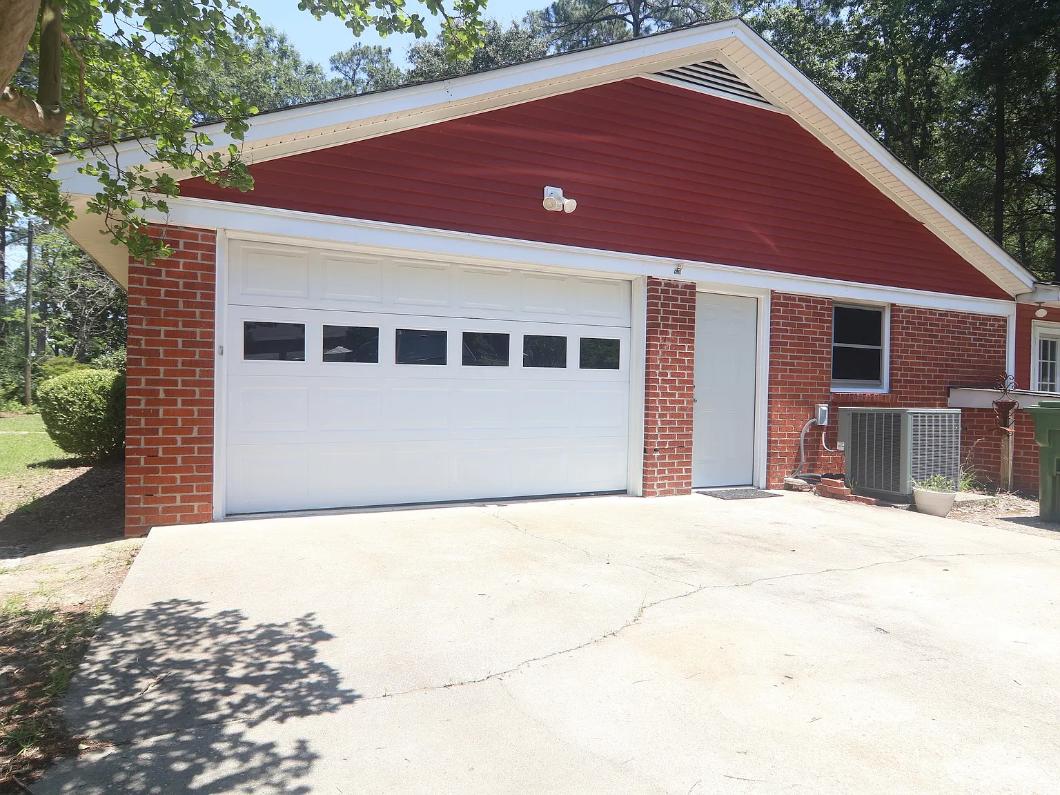 Perry - 713 Colony Road - 1 — Photo 2