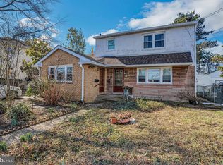 806 S Fairview St, Riverside, NJ 08075