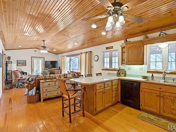5th image of 2300 County Road 352