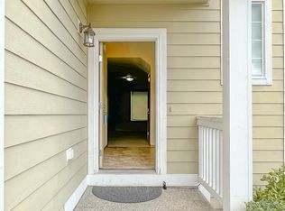 6878 Aquene Loop NE, Bremerton, WA 98311