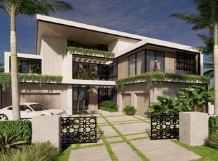 601 NE Spanish Trl, Boca Raton, FL 33432