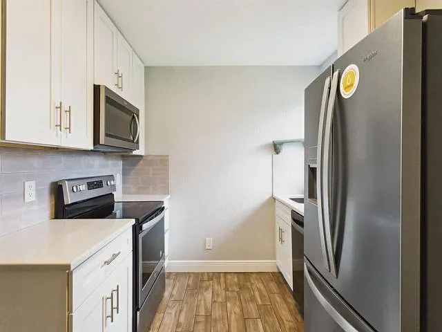 2227 NE 3rd Ave #2 — Photo 7