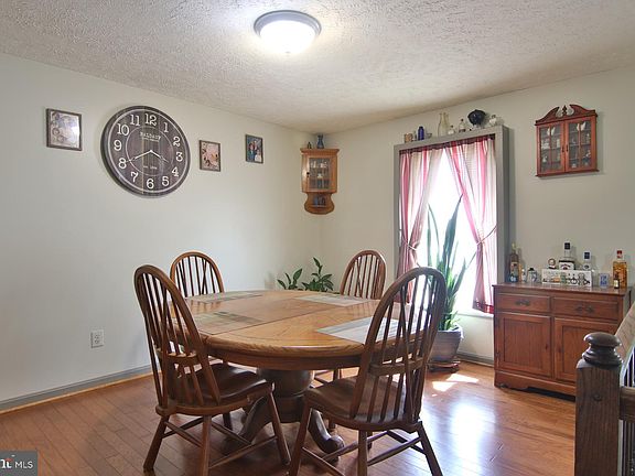 3rd image of 8078 Escalon Ave