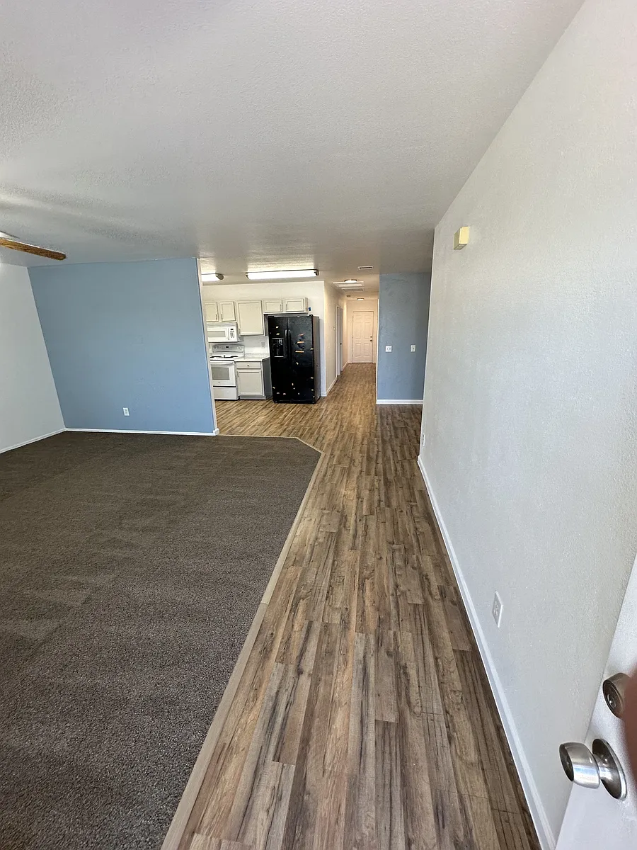 Building Photo - 10549 W Carouselunit #A