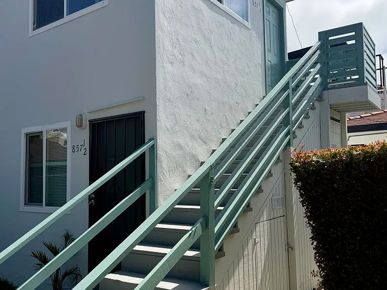857 1/4 Missouri St — Photo 20