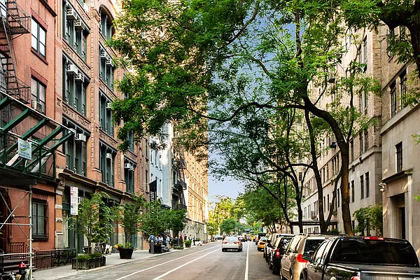 Sold by Douglas Elliman | media 14