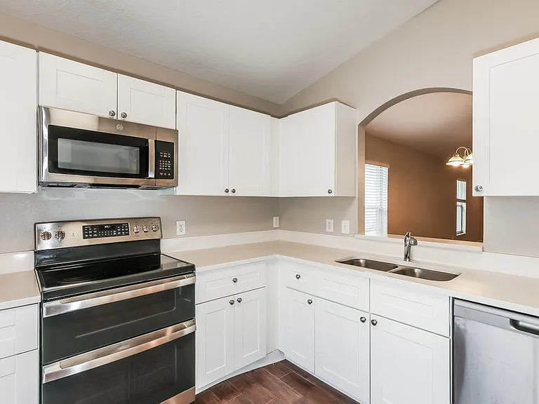 10623 Navigation Dr — Photo 7