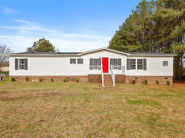 87 E Williams St, Coats, NC 27521