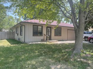 1610 N Mattis Ave, Champaign, IL 61821