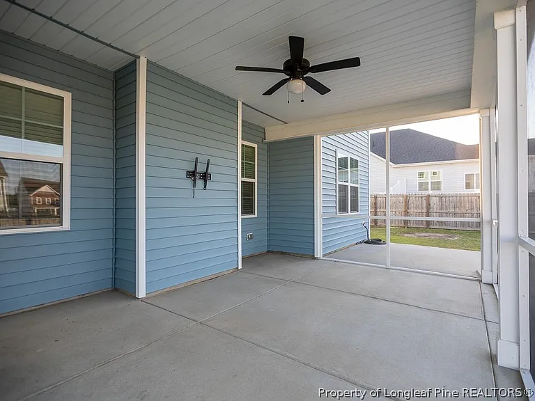 410 Longthorpe Rd — Photo 29