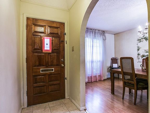 4th image of 7266 Laurie Dr