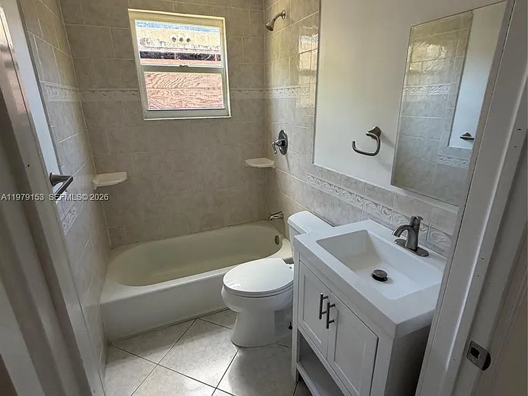 1640 Funston St — Photo 14