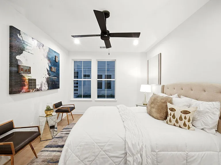 2212 Lou Ellen Ln #C — Photo 7