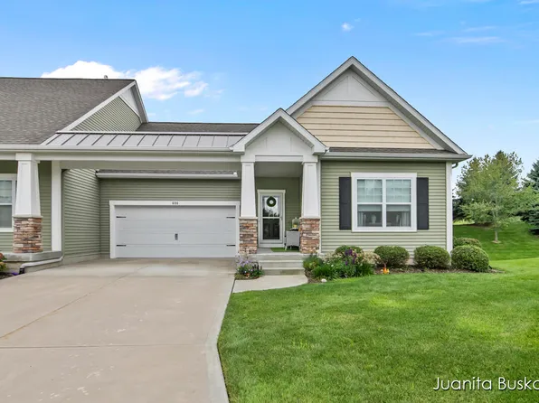 680 Braeside Dr SE, Byron Center, MI 49315