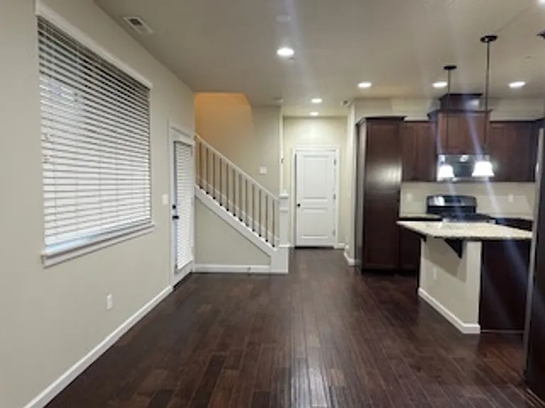 10136 SW Barber St — Photo 14