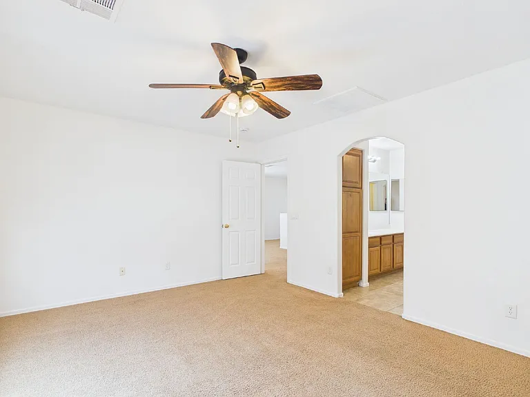 1661 W Harding Ave — Photo 18