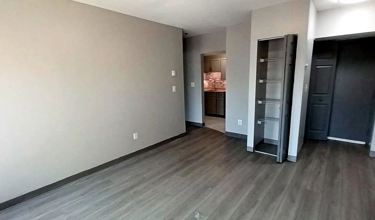1 bed, 650 sqft, $1,600 — Photo 3