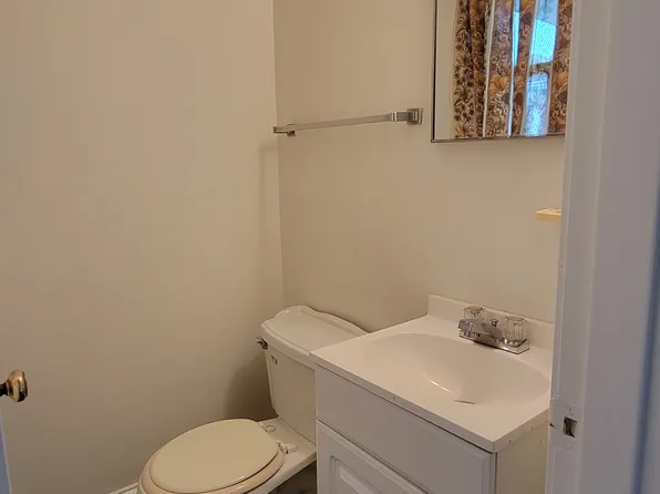 2316 Greenbrier Dr, Charlottesville, VA 22901