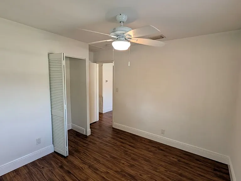 1448 NE 27th Ct — Photo 17