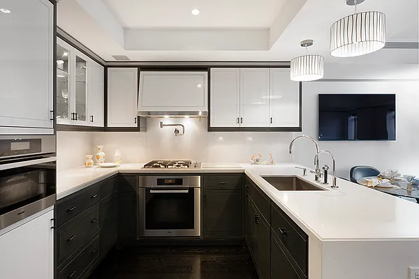 Sold by Compass | media 8